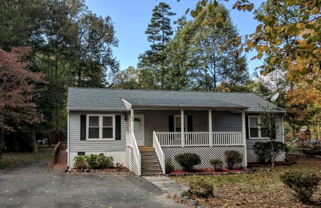 257 Lake Caroline Dr - 257 Lake Caroline Drive, Lake Caroline, VA 22546
