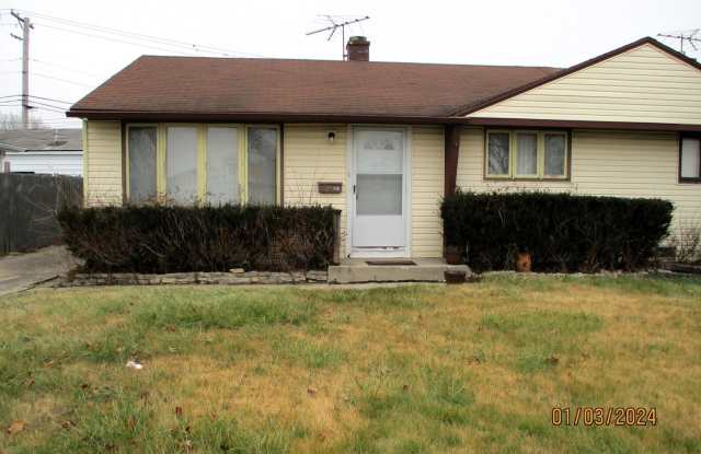 8813 S Komensky Avenue photos photos