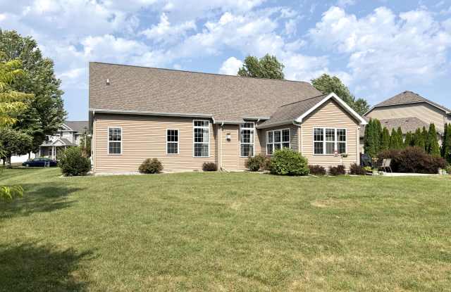 2701 East Glenhurst Lane Gallery 2