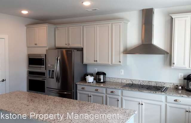 4345 Saunders Station Loop Unit B Gallery 4