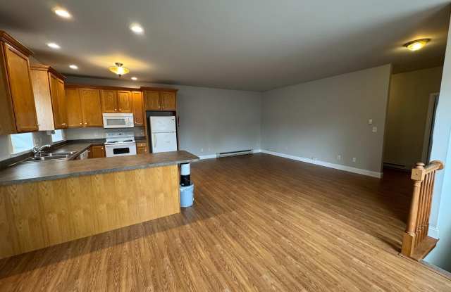 328 N CHARLOTTE STREET photos photos