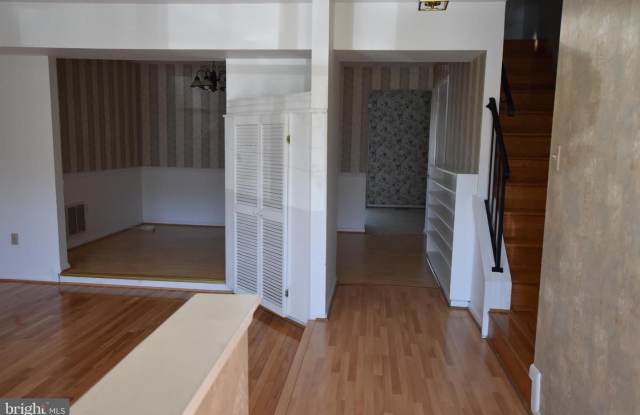 2867 SCHOOLHOUSE CIR Gallery 3