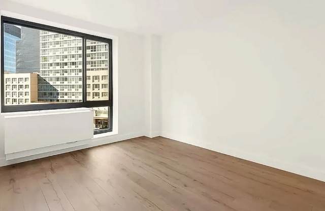 8111 45th Ave Gallery 2