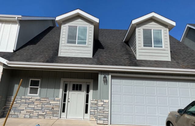 1572 S West Topaz Drive #A - 1572 S West Topaz Dr, Cedar City, UT 84720