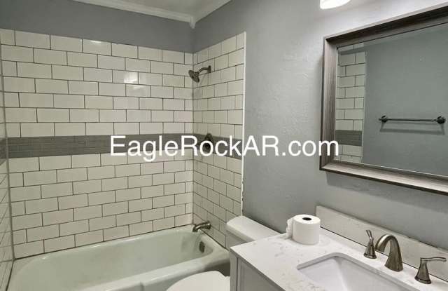 Cozy Townhome with Pool! photos photos
