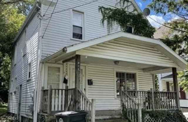 812 E Buchtel Avenue - 812 East Buchtel Avenue, Akron, OH 44305