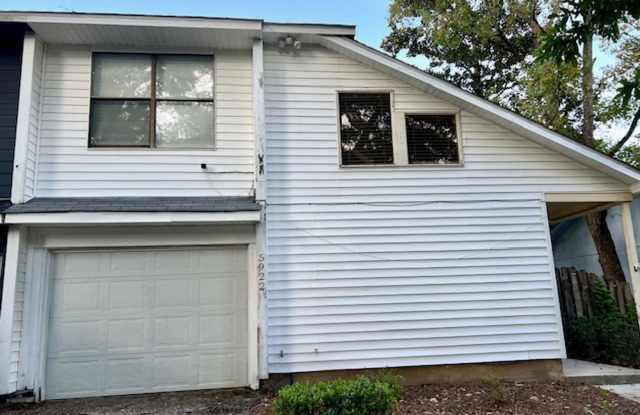 2 Bed 1.5 Bath near USA campus - 5922 Windham Court, Mobile, AL 36608