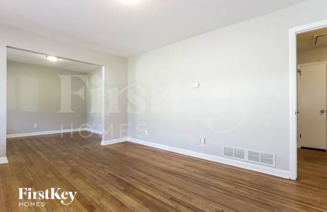 1878 Lisbon Drive Southwest Gallery 3