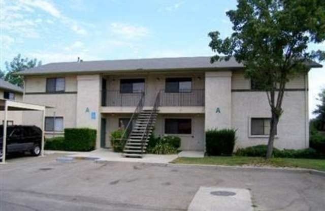 906 Byron Lane Gallery 2