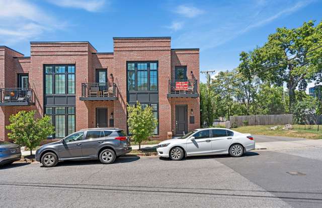 Edgehill Villages Townhomes - 1113 Villa Place, Nashville, TN 37212