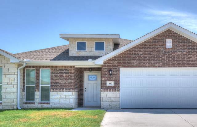 Nearly New 3-Bed/2-Bath Home For Lease in Carl Junction! Gallery 4