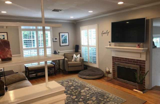 4494 Alamo Drive Gallery 4