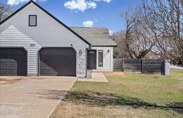 303 Fantail Loop A photos photos