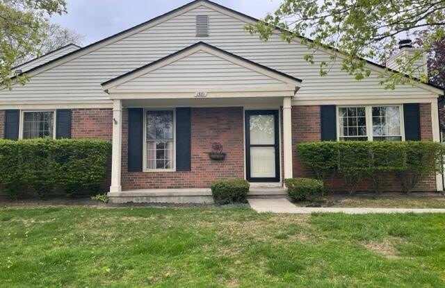 1581 Dover Hill N - 1581 Dover Hill North, Walled Lake, MI 48390