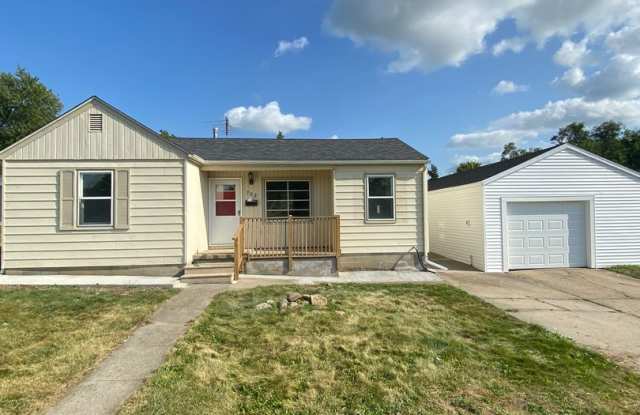Updated 2 Bedroom 1 Bath photos photos