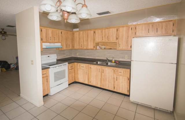 3535 Melaleuca Lane Gallery 2