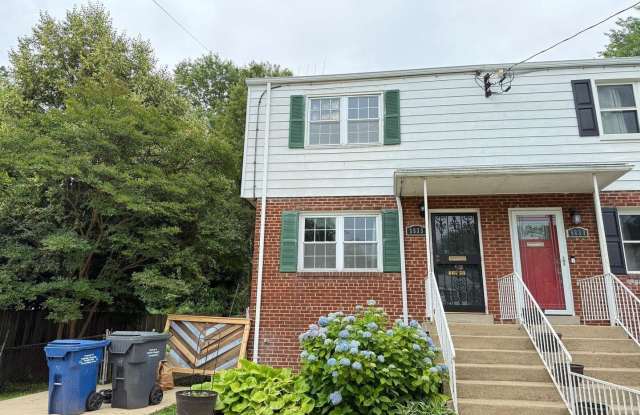 5835 MOUNT VERNON Drive photos photos