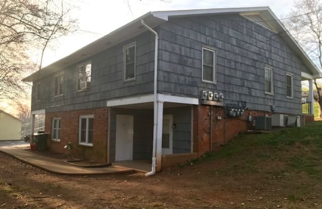 310 East J Street - 4 Gallery 2