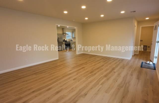 South Tulsa Home for Rent (4beds/2baths) Gallery 4