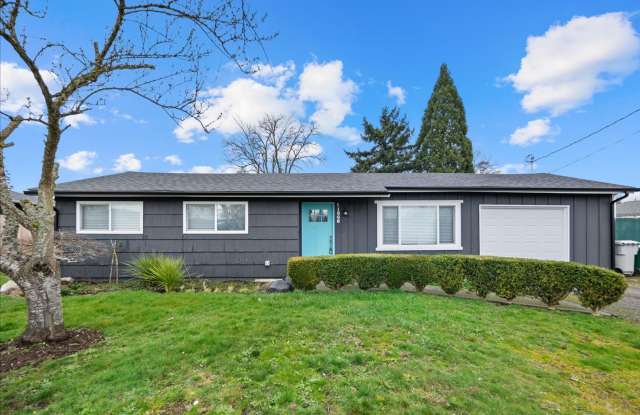 Remodeled Rambler with A/C and Large Yard photos photos