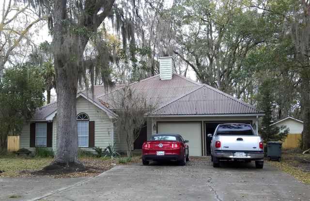3BR/2BA Home Close to Downtown Kingsland, No HOA photos photos