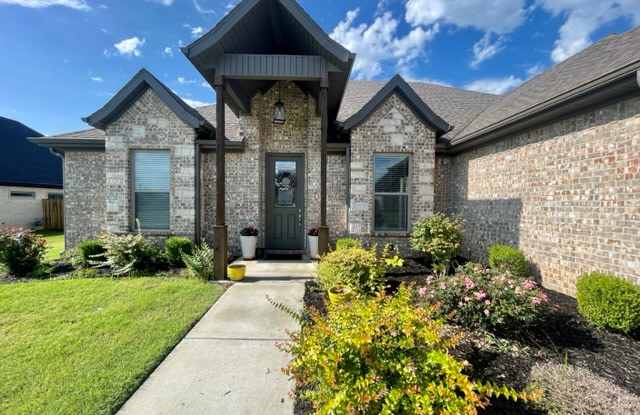 1341 Little Osage Lane Gallery 2