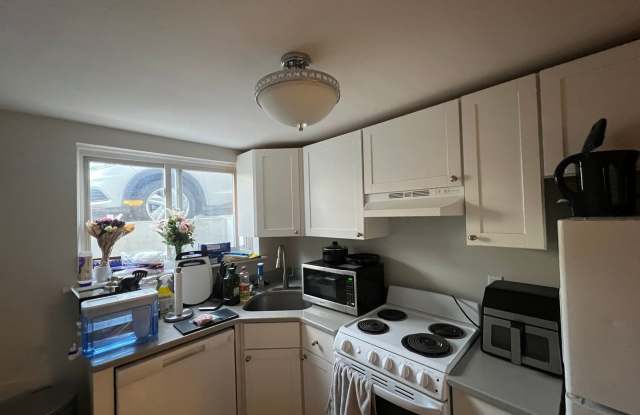 Just Renovated, Great Value Brighton 2 Bed - Heat/HW Included photos photos