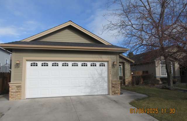 1049 Aspen Grove Cir - 1049 Aspen Grove Circle, Minden, NV 89423