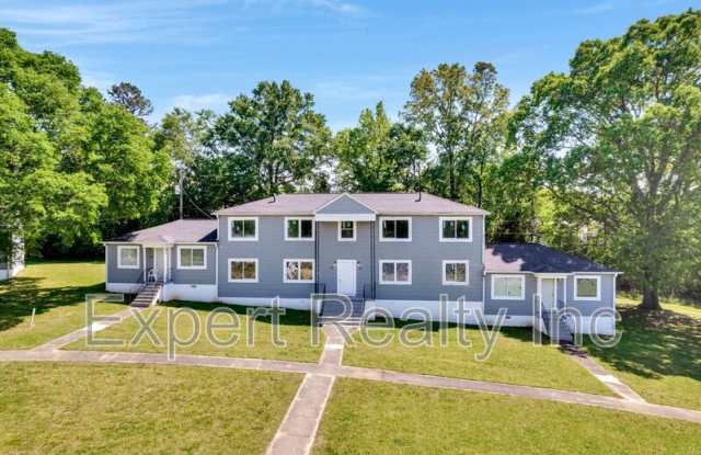 1033 57th St W photos photos