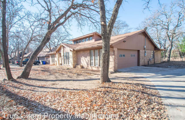 1024 Oak Ridge Dr - 1024 Lake Ridge Dr, Azle, TX 76020