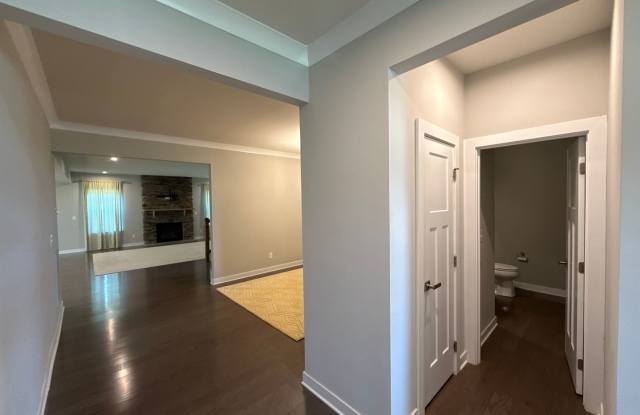 14012 Sunnyhill Grove Road Gallery 4