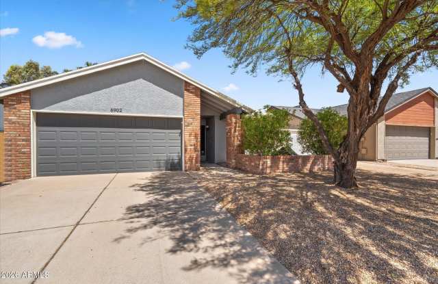 6902 E KATHLEEN Road Gallery 1