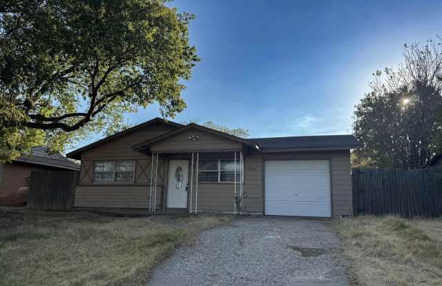 1504 RED FOX LANE photos photos