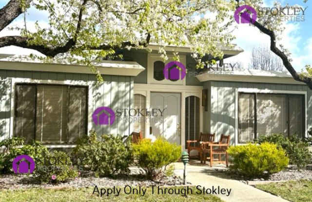 1109 Fairlawn Court photos photos