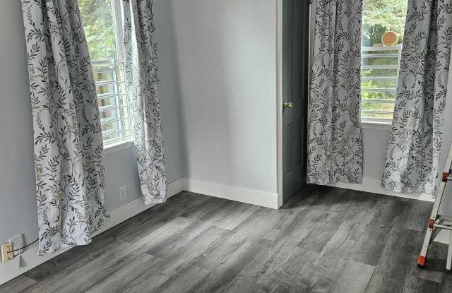 5167 Homewood Gallery 2