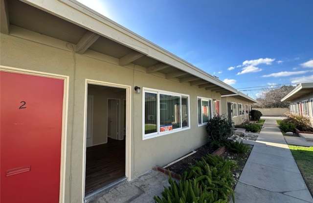 1015 N Azusa Avenue - 1015 North Azusa Avenue, Azusa, CA 91702