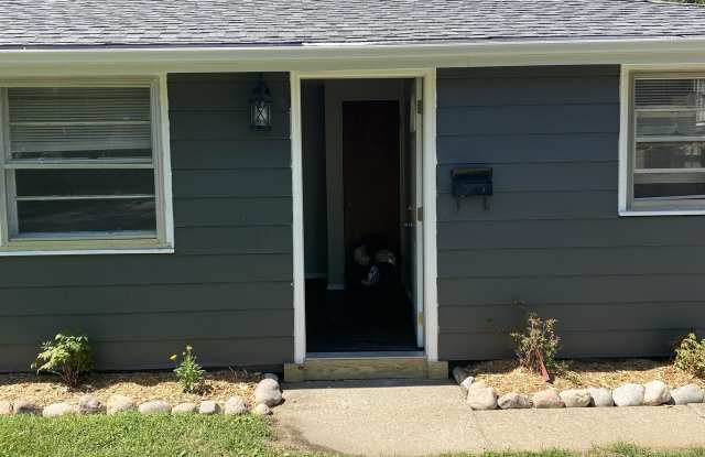 1213 Black Street - 2 photos photos
