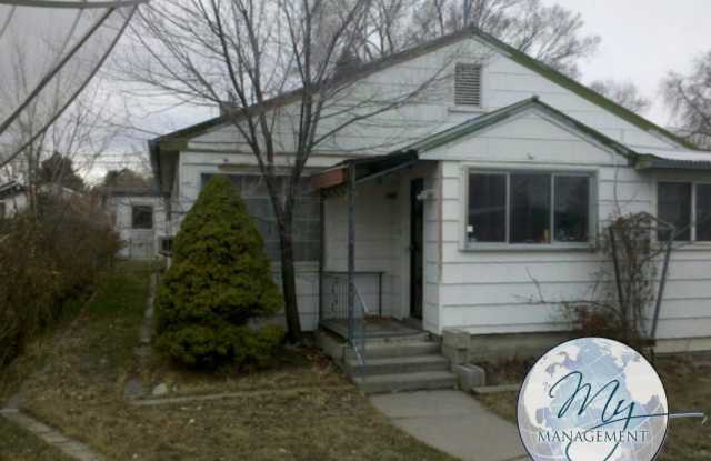 468 Diamond Ave photos photos