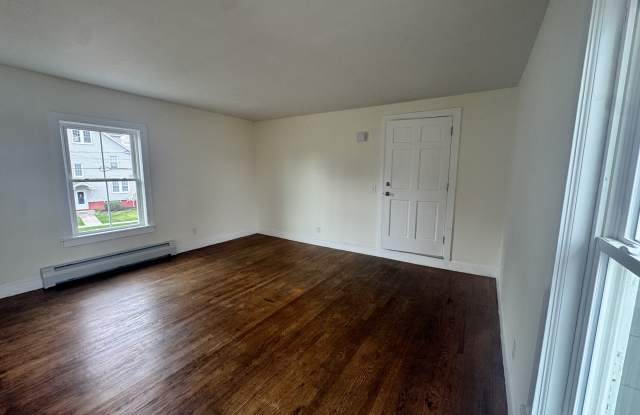 1015 Enfield Street - 2B photos photos