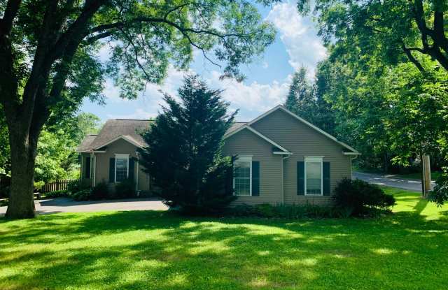 3 Bedroom, 2 Bath House in Downtown Blacksburg photos photos