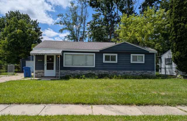 23283 Grabar Sq, 3bed/1 bath Ranch with great back porch located in Warren photos photos
