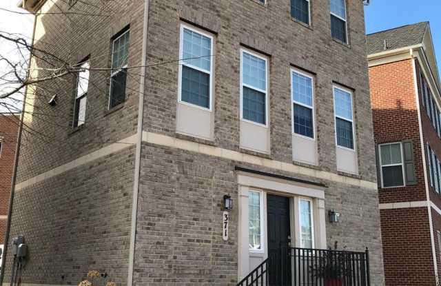 371 PARKVIEW AVE Gallery 4