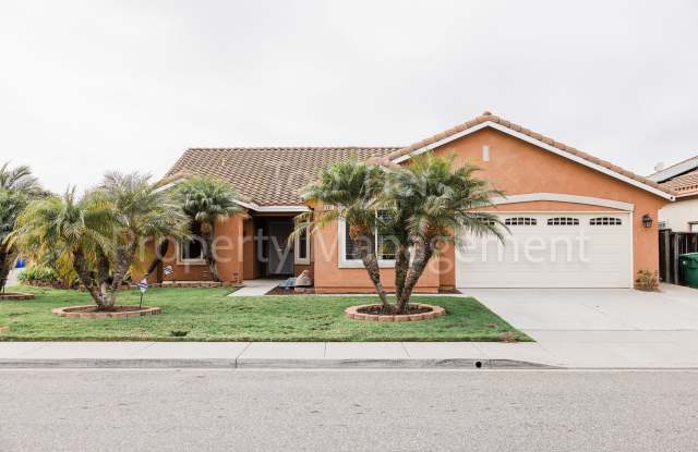 Beautiful 4 bed / 2 bath / 1,708 sqft Single Story Home in Rio Vista community of Oceanside photos photos