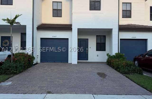 23017 SW 129th Pl Gallery 1