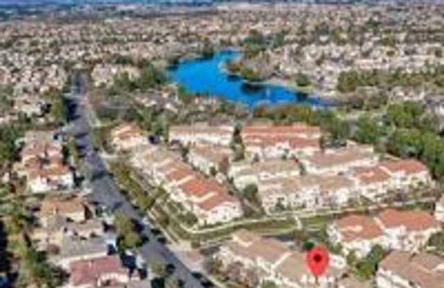 4 Bed townhome in Harveston for Rent Gallery 3