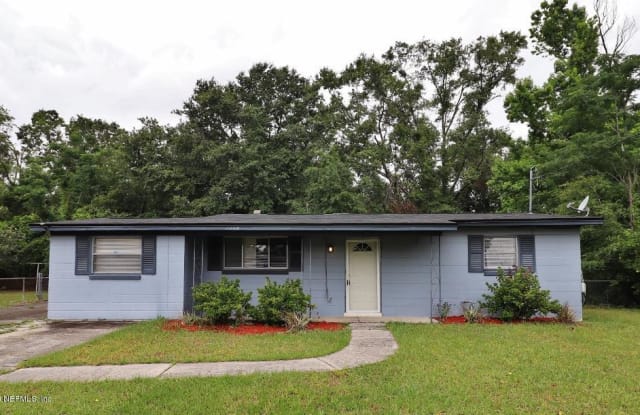 2204 EUDINE DR W - 2204 Eudine Dr, Jacksonville, FL 32210
