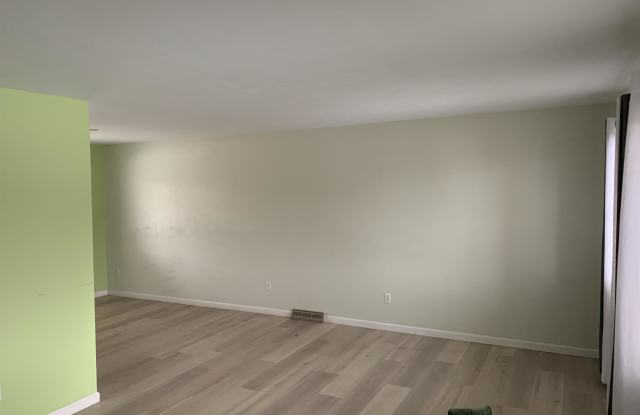 6565 Zang St Gallery 2