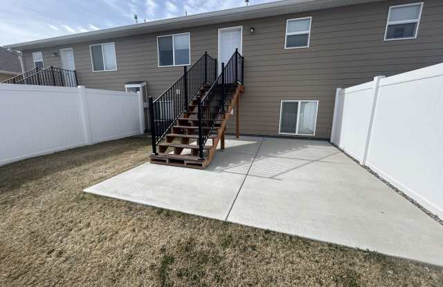 2083 Lake Hills Drive - 2083 Gallery 3