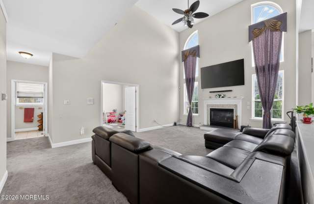 153 Sandra Way Gallery 4
