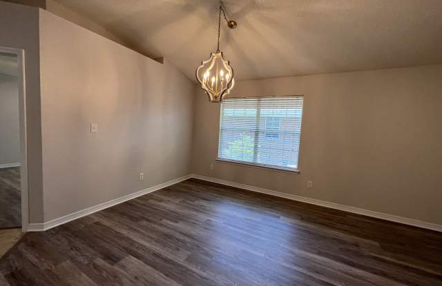 154 Cypress Ln Gallery 4